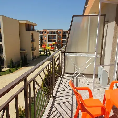 Apartment Holiday Fort Club Studio